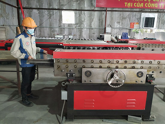 dây chuyền sản xuất ống gió và cửa gió chuyên nghiệp tại Hà Nội