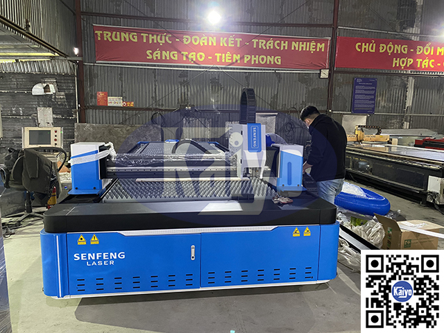Máy cắt Laser SF6015G đang được set up tại xưởng ống gió Kaiyo Việt Nam